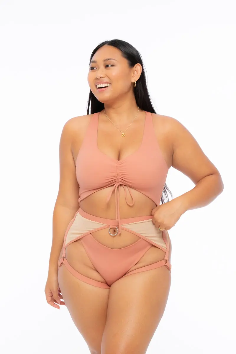 Nona Perkasa Hotline Garter Belt - Pastel/Sand 1