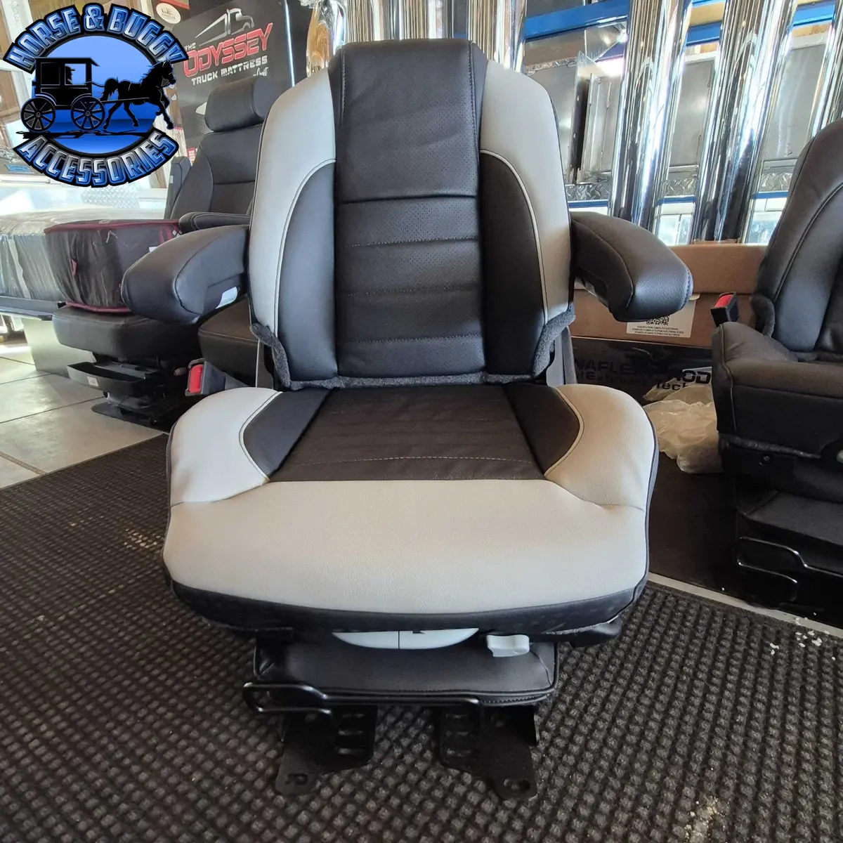 Af-21003Le15 Graymag Premium Black/Grey Leather Mid Back Seat (29-1920012) 1