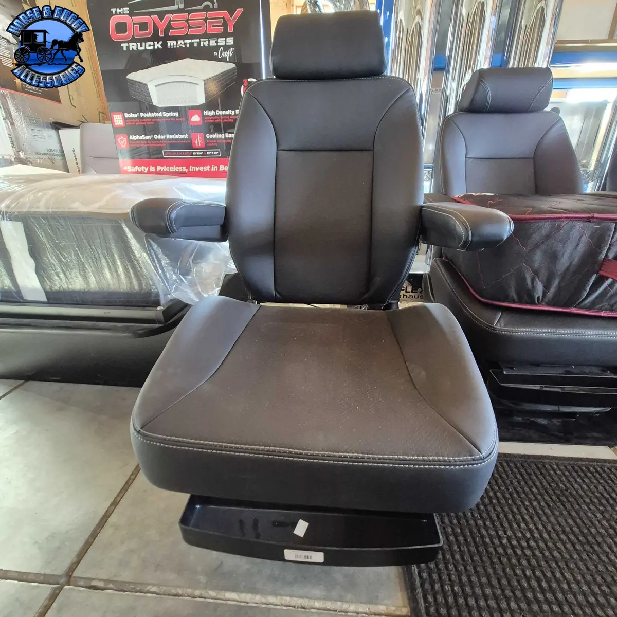 98Cw-L82tb0s15 Low Rider Seat Black/Gray W/Synthetic Leather W/Probax & Mappocket 1