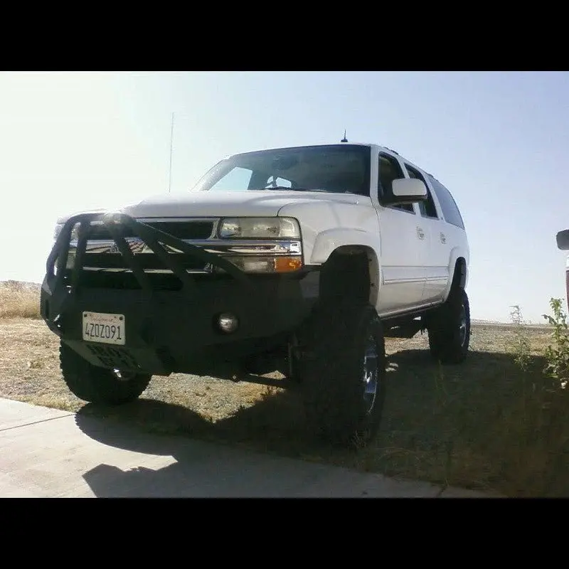 2001-2006 Chevrolet Tahoe/Suburban 2500 Front Bumper (8 Lug Only) 1