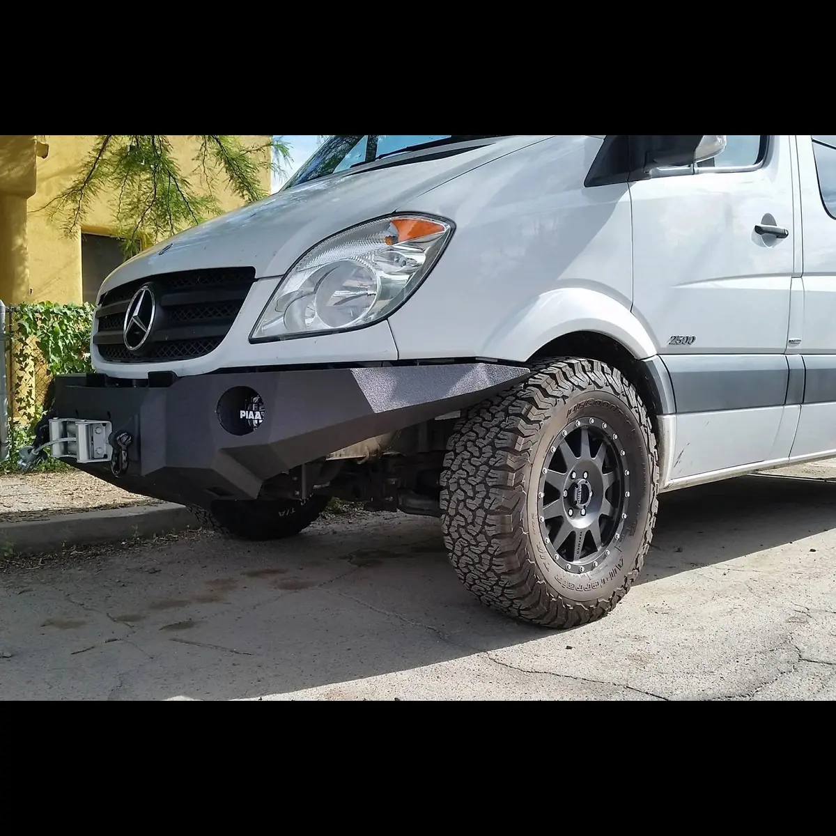 2007-2012 Dodge/Mercedes-Benz Sprinter Van Front Bumper 1