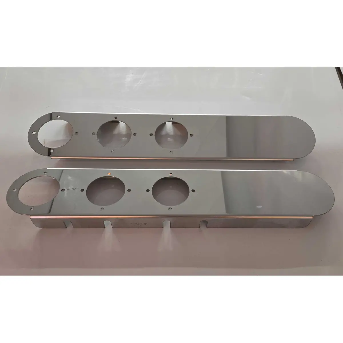 Ss-1742 Front Radius-Style Peterbilt 15" Air Cleaner W/ (3) Watermelon Holes On Bottom (Sold In Pairs) (No Lights Included) 1