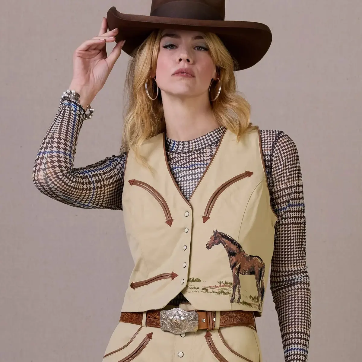 Stable Lass Vest By Double D Ranch 1