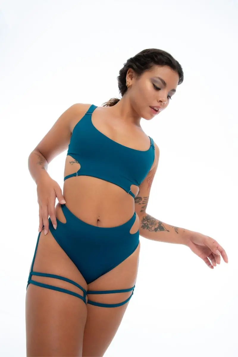 Nona Perkasa Gladiolus Top - Zenith 1