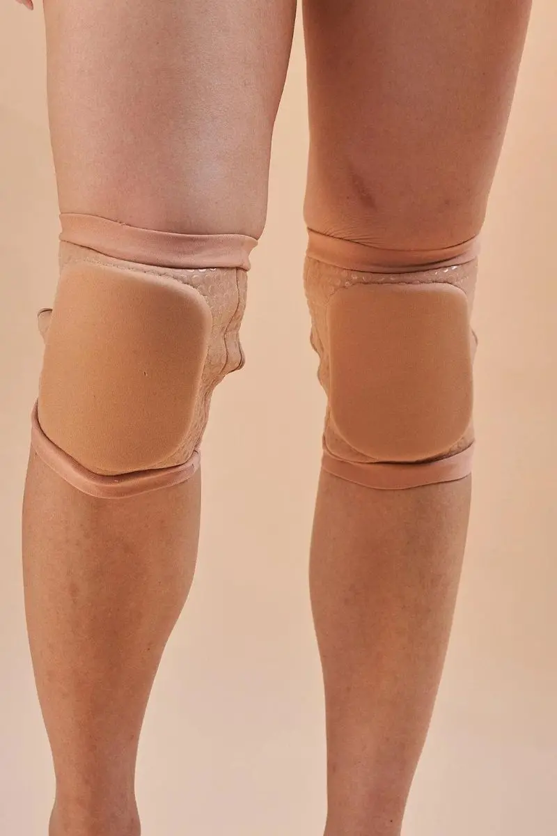 Lunalae Sticky Slim Look Kneepads - Sand 1