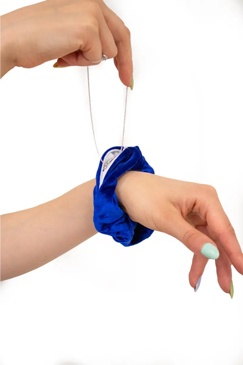 Pole Junkie Zipper Scrunchie - Sapphire 1
