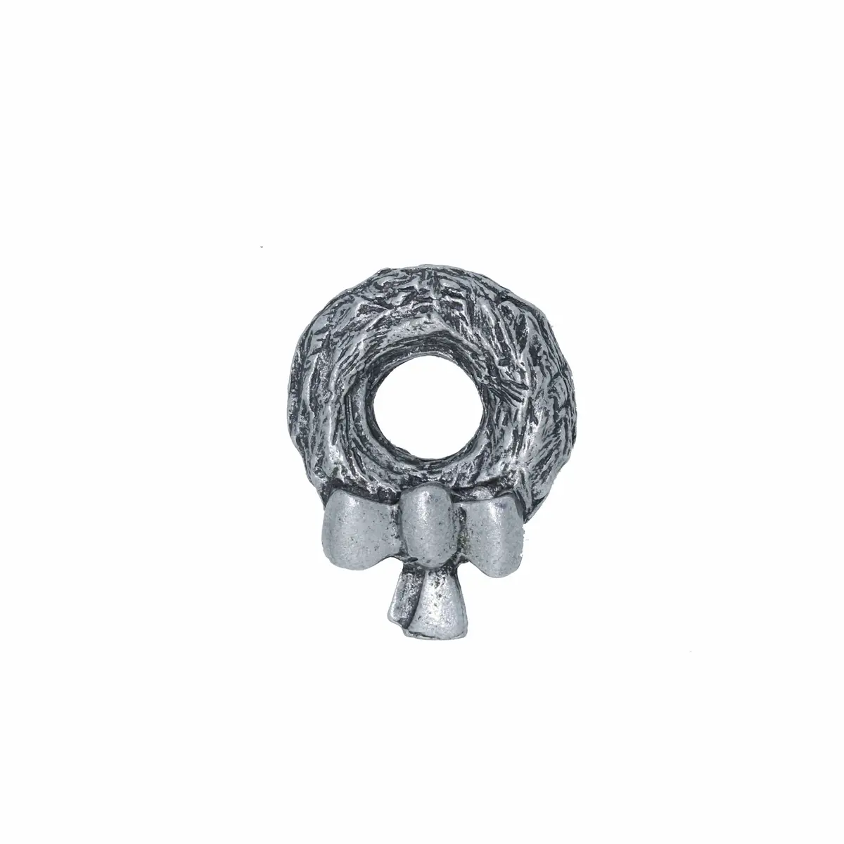 Wreath Lapel Pin 1