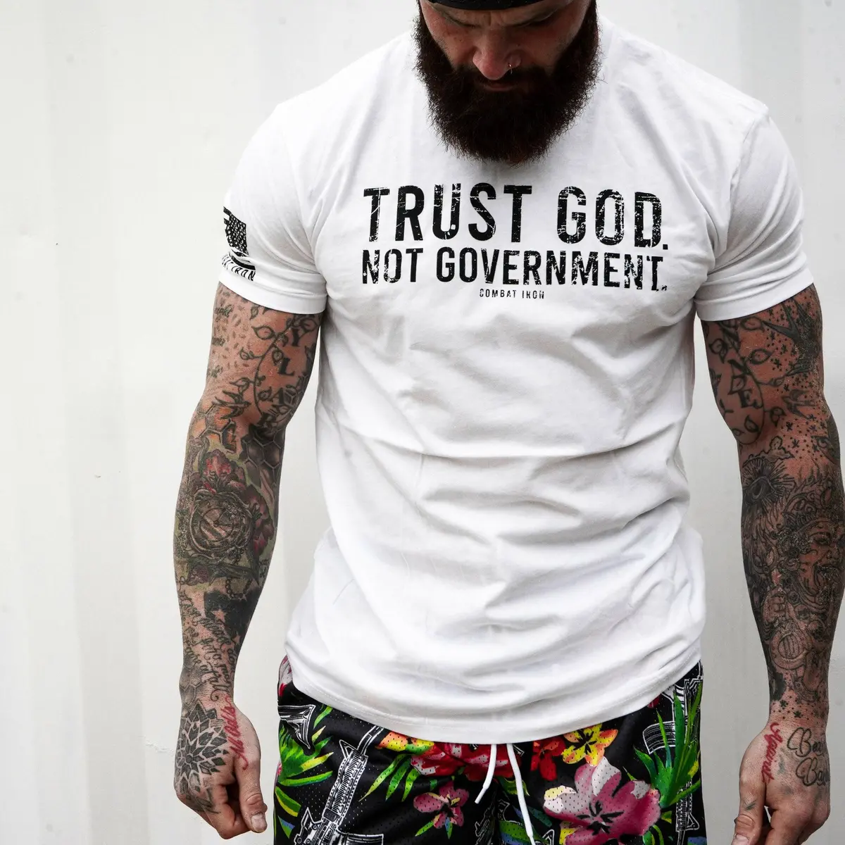 Trust God. Not Government. Men's T-Shirt 26