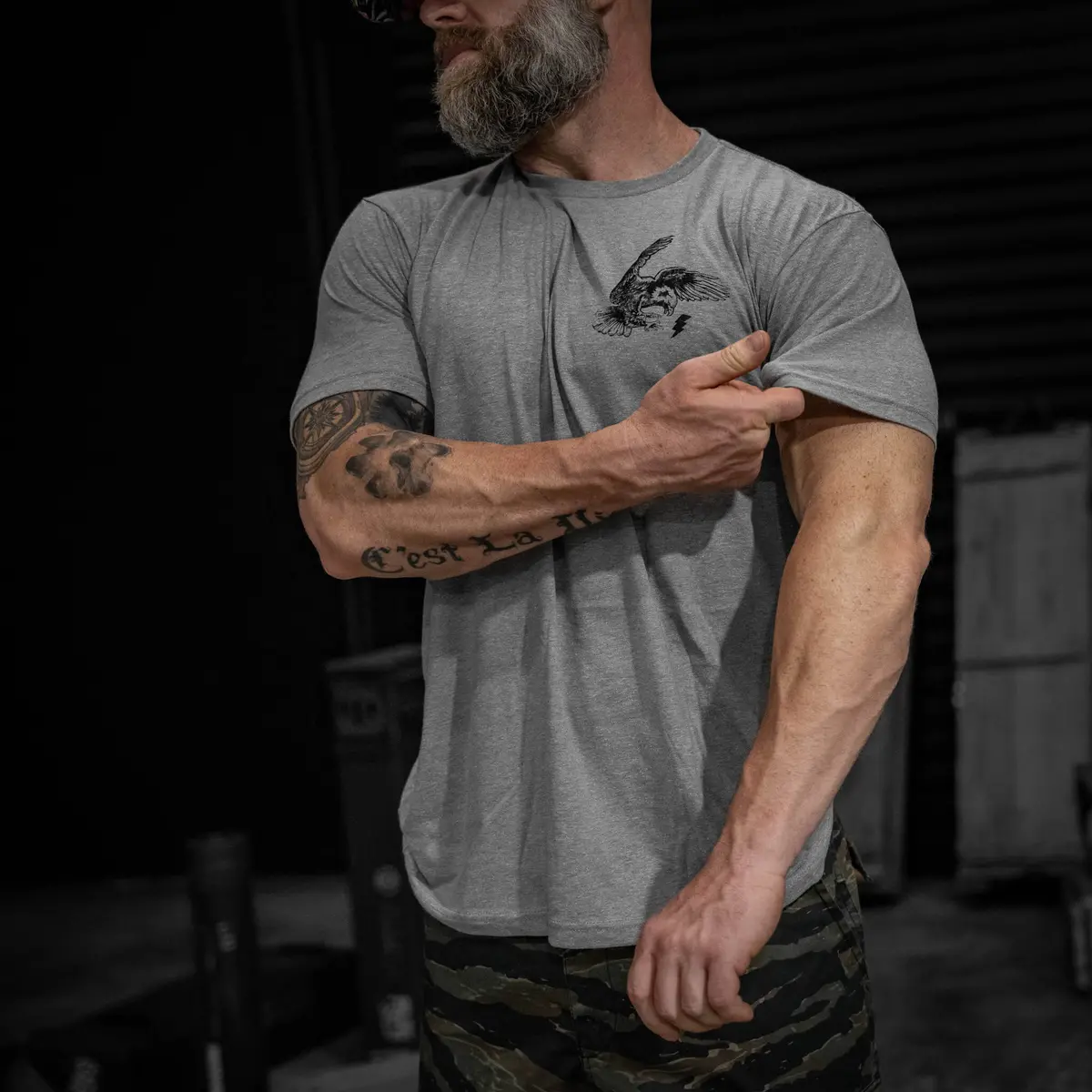 Become A Threat To The Darkness Men's T-Shirt 14