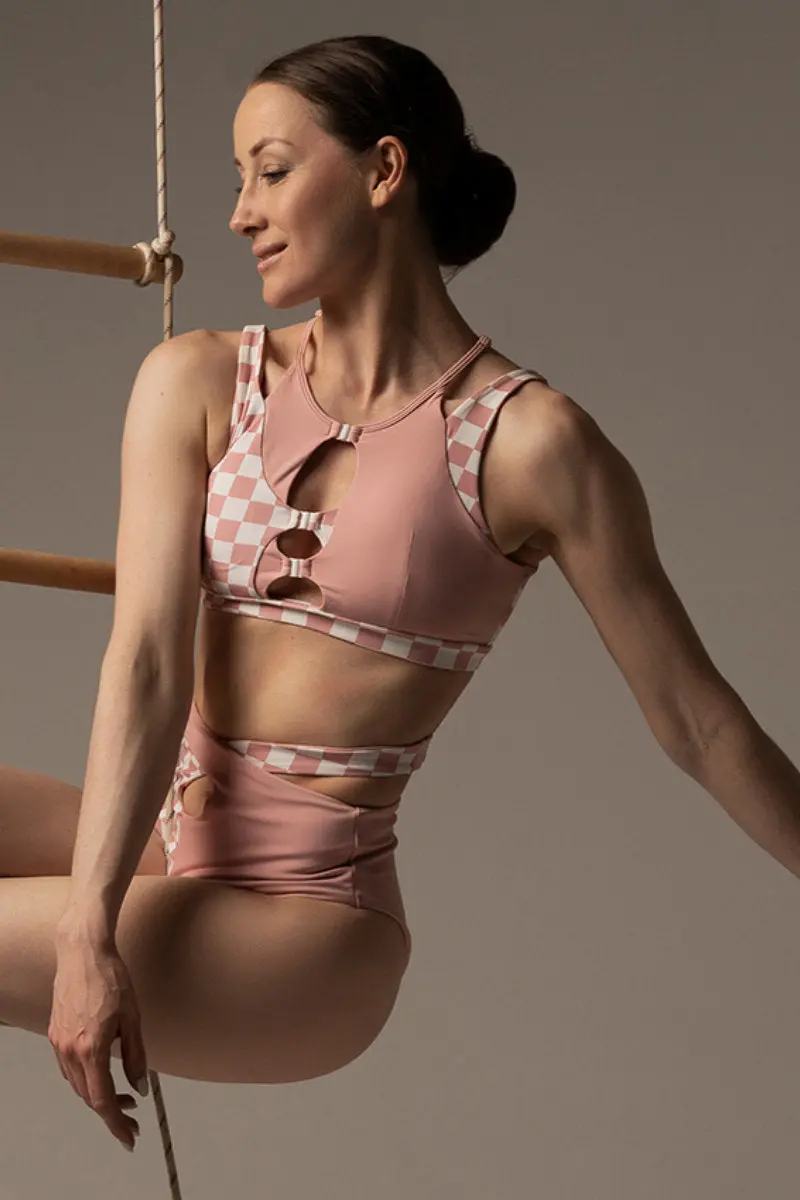 Hamade Activewear Hollow Front Top - Checkered Light Pink 1