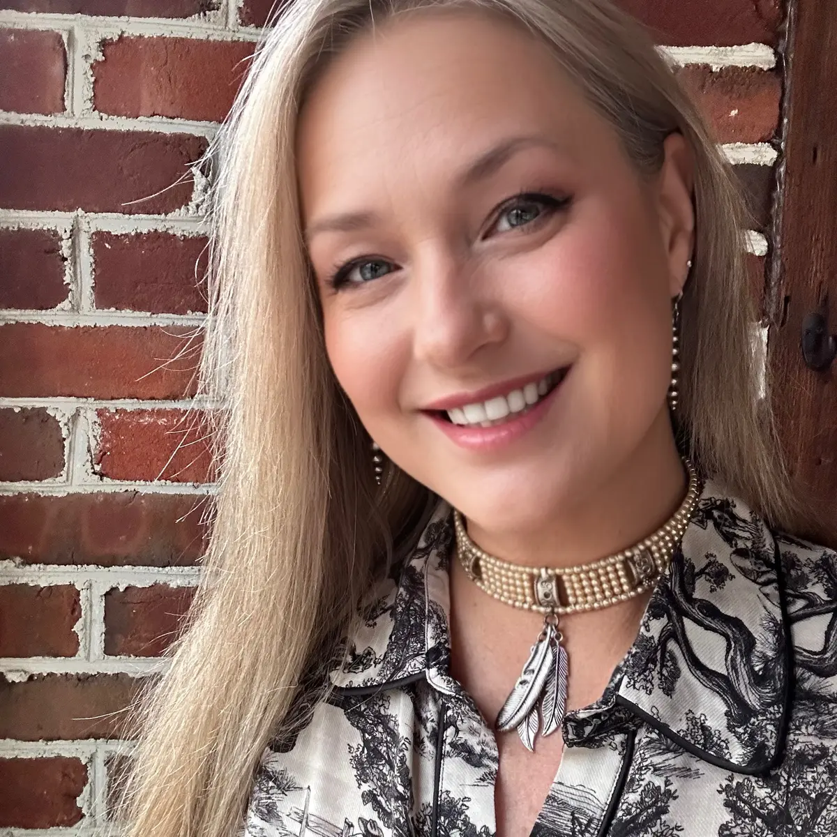 Memory Choker With Feathers White Pearl Necklace - Amy Kaplan For Bourbon Cowgirl 1