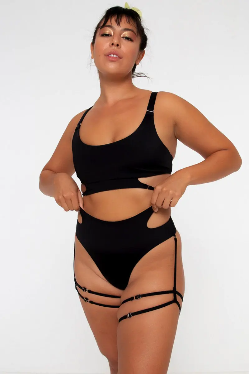 Nona Perkasa Gladiolus Top - Black 1