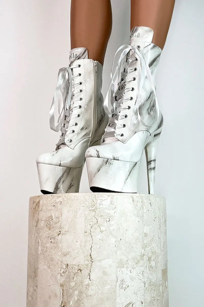Hella Heels Renaissance 7Inch Boots - Faith 4