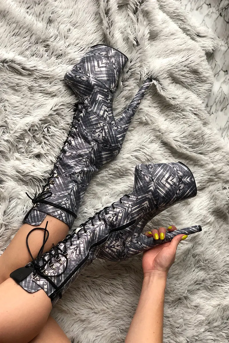 Hella Heels Cult 8Inch Boots (Uk2 Only) 1