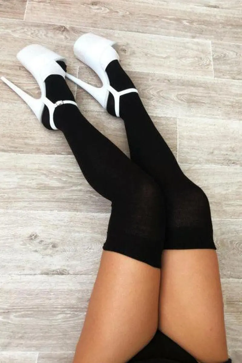 Lunalae Thigh High Socks - Black 1