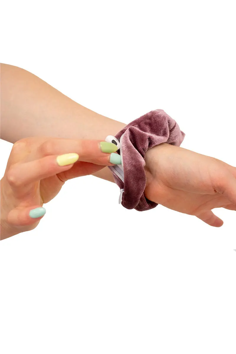 Pole Junkie Zipper Scrunchie - Rose Quartz 1