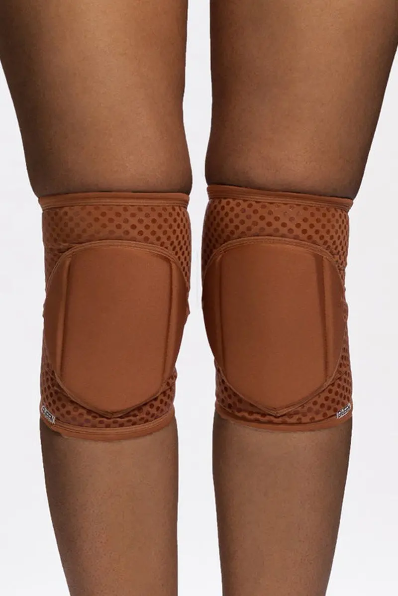 Queen Wear Grippy Kneepads - Mocha 1