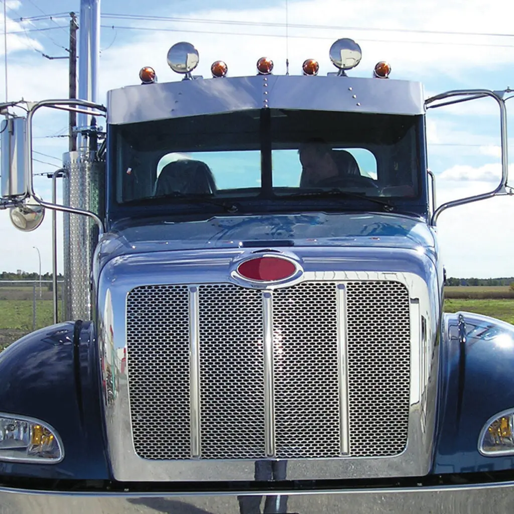 Thod-Pet335 Peterbilt - 335/337/340/348 - Hoodshield Bug Deflector 1