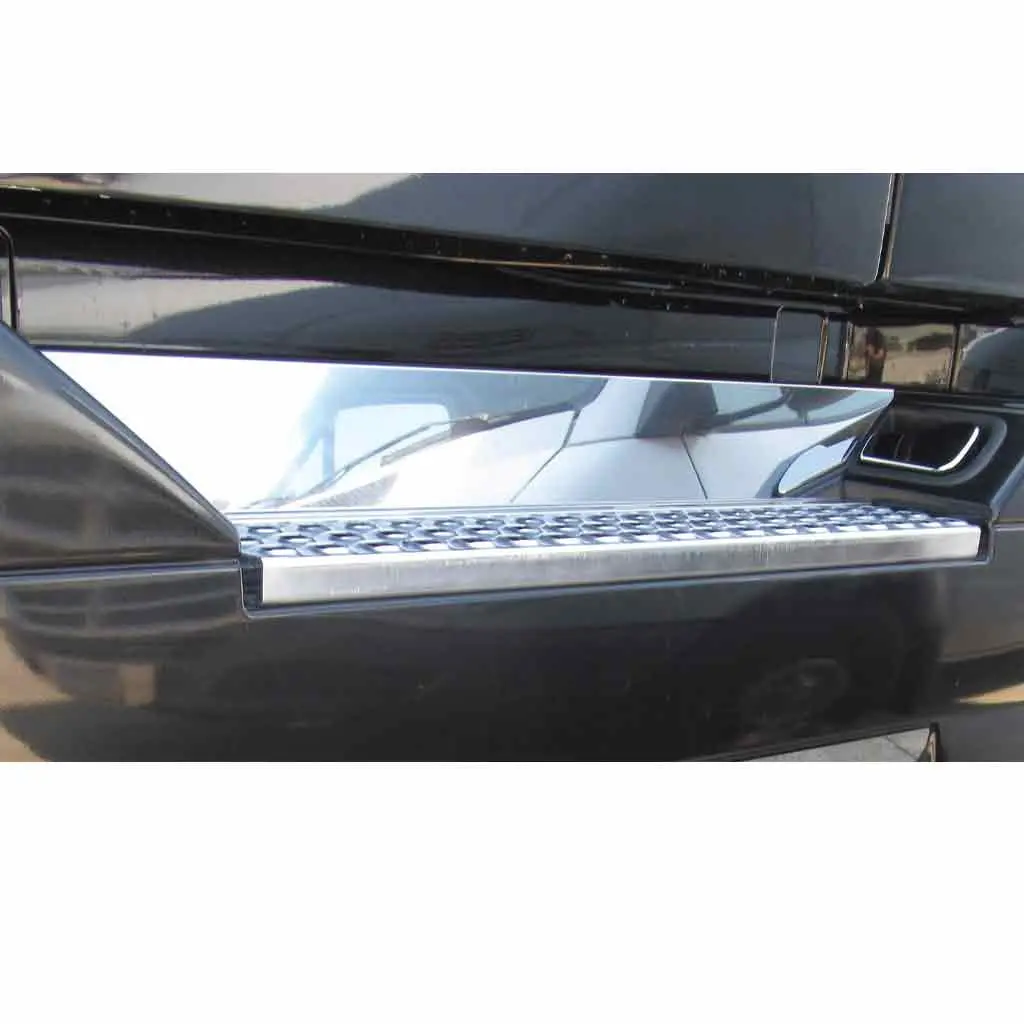 Tv-1406 Volvo Vn/Vnl Upper Kick Plates (2003-2018) – Front 1