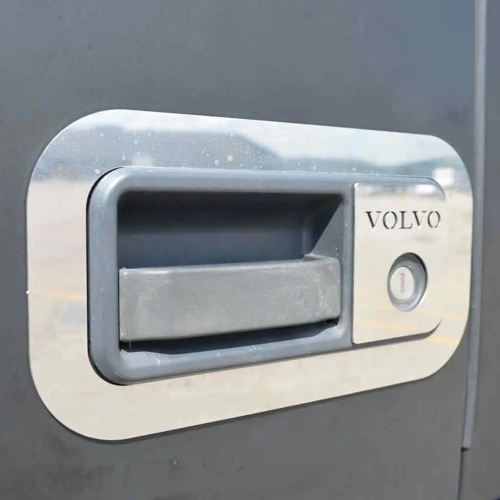 Tv-1413 Volvo Door Handle Trim (2003-2018) 1