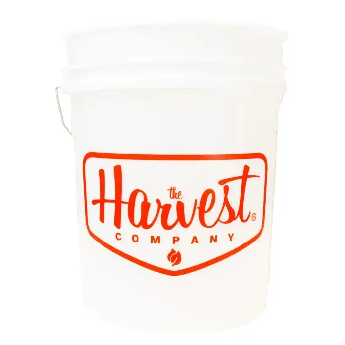 The Harvest Company Calibrated 5 Gallon Bucket 1