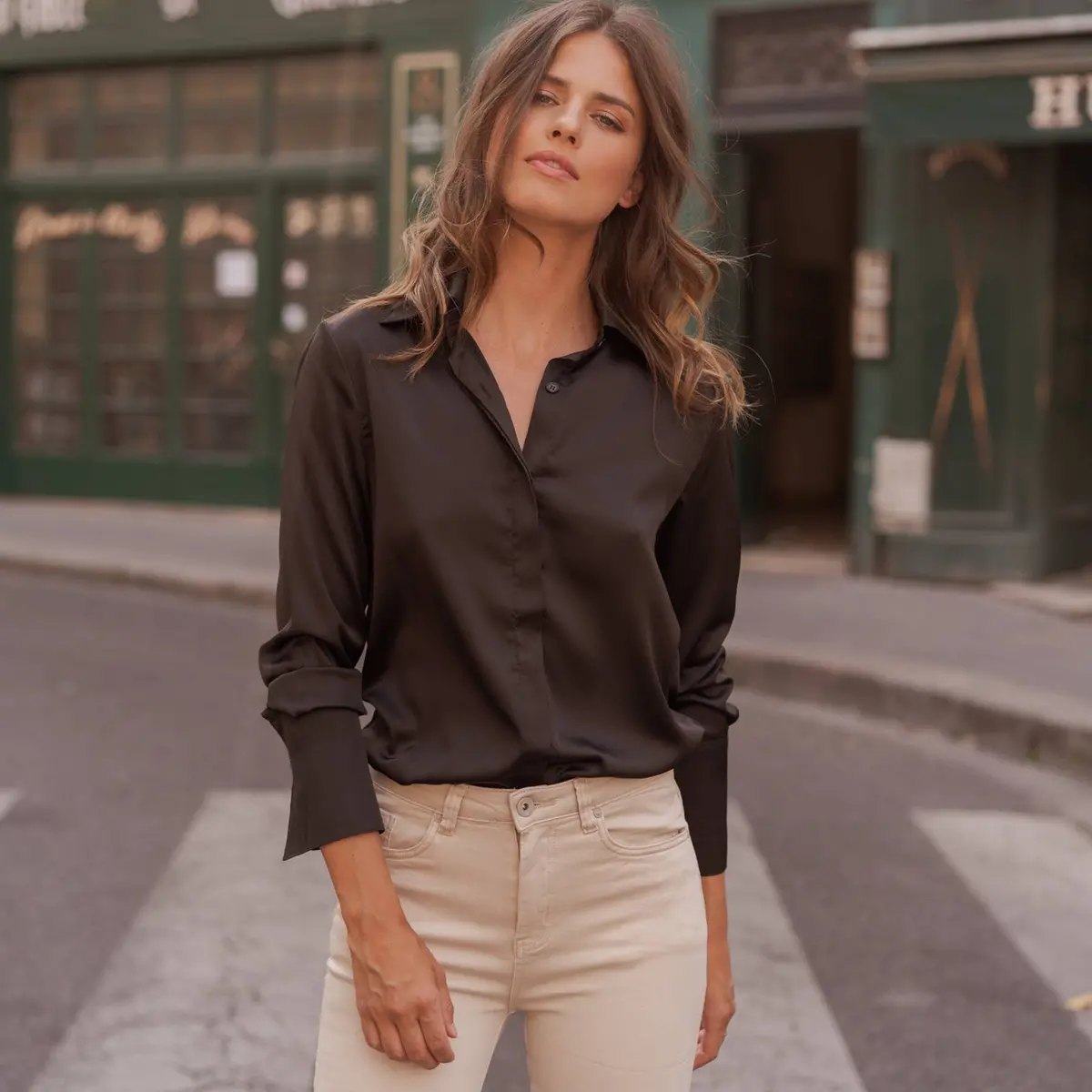 Léa Satin Shirt In Black 1