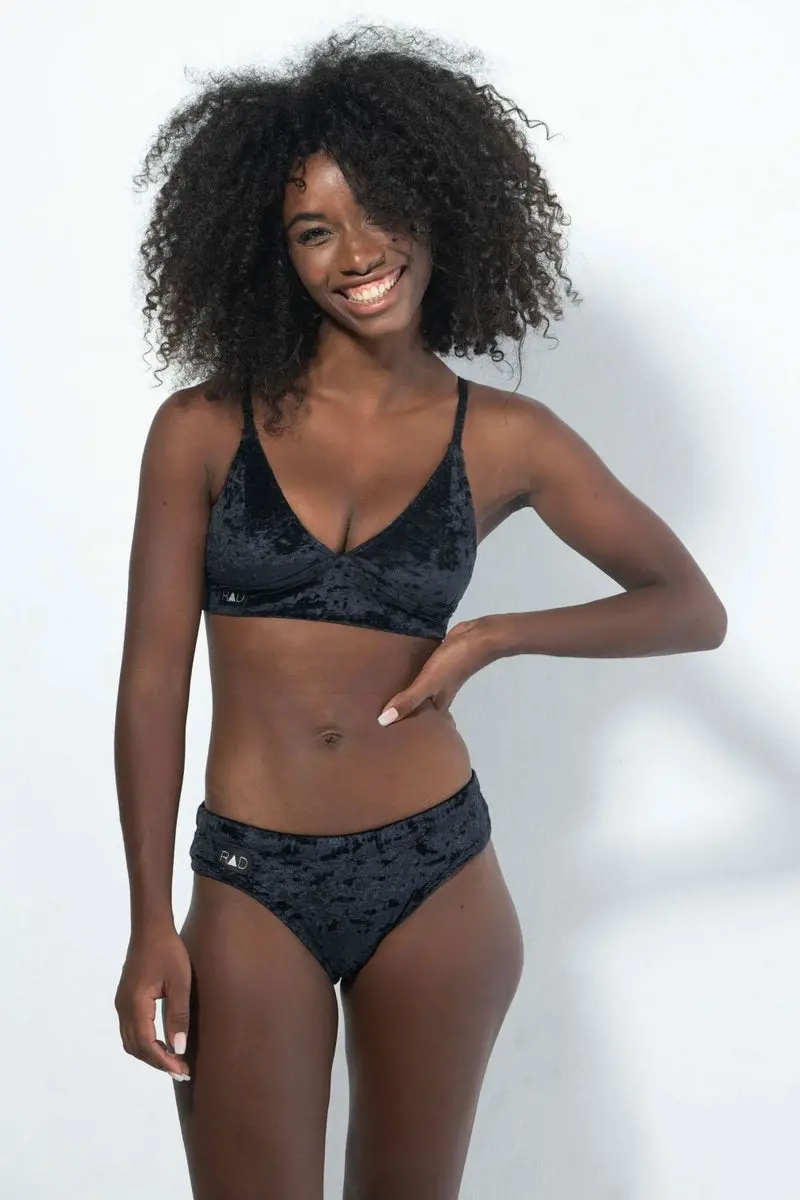 Rad Peru Shorts - Velvet Black 1
