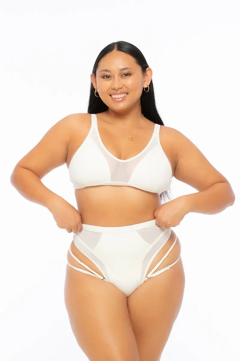 Nona Perkasa Solace Bottoms - Ivory 1