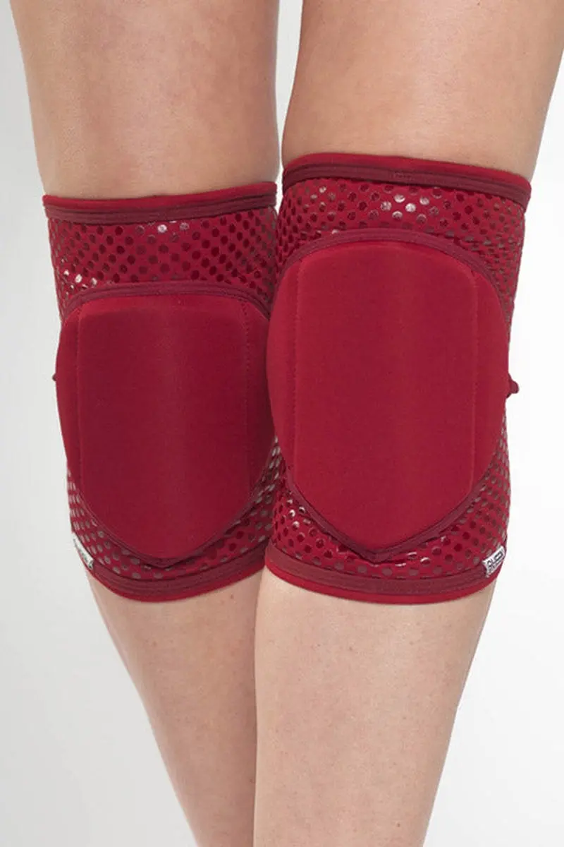 Queen Wear Grippy Kneepads - Cherry 1