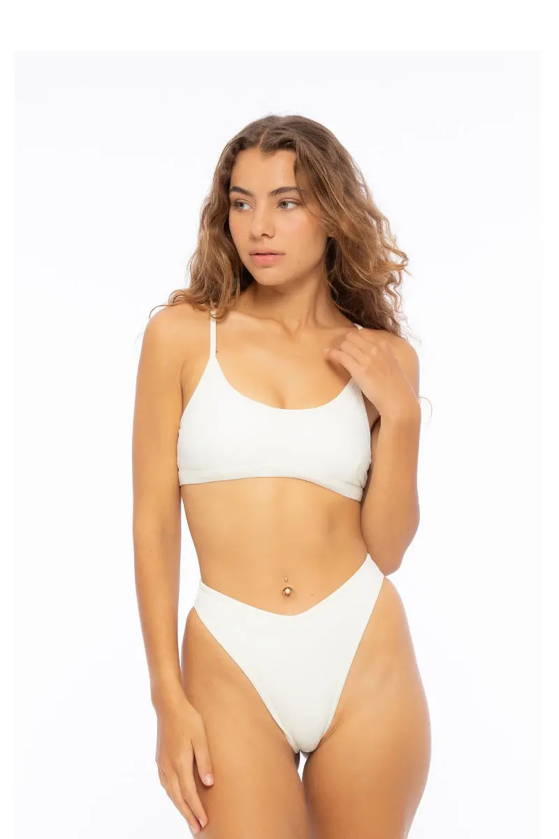 Nona Perkasa Zara Top - Ivory 1