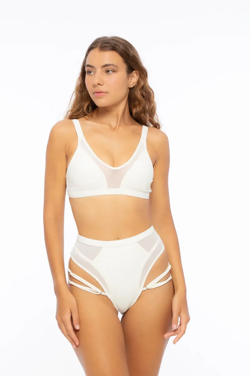 Nona Perkasa Solace Top - Ivory 1